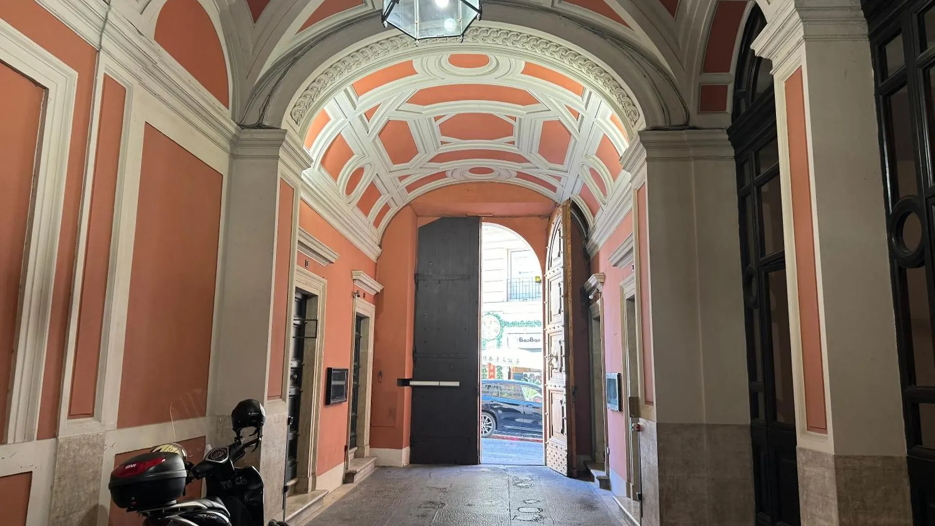 Mercede Apartment - Spanish Steps Rome