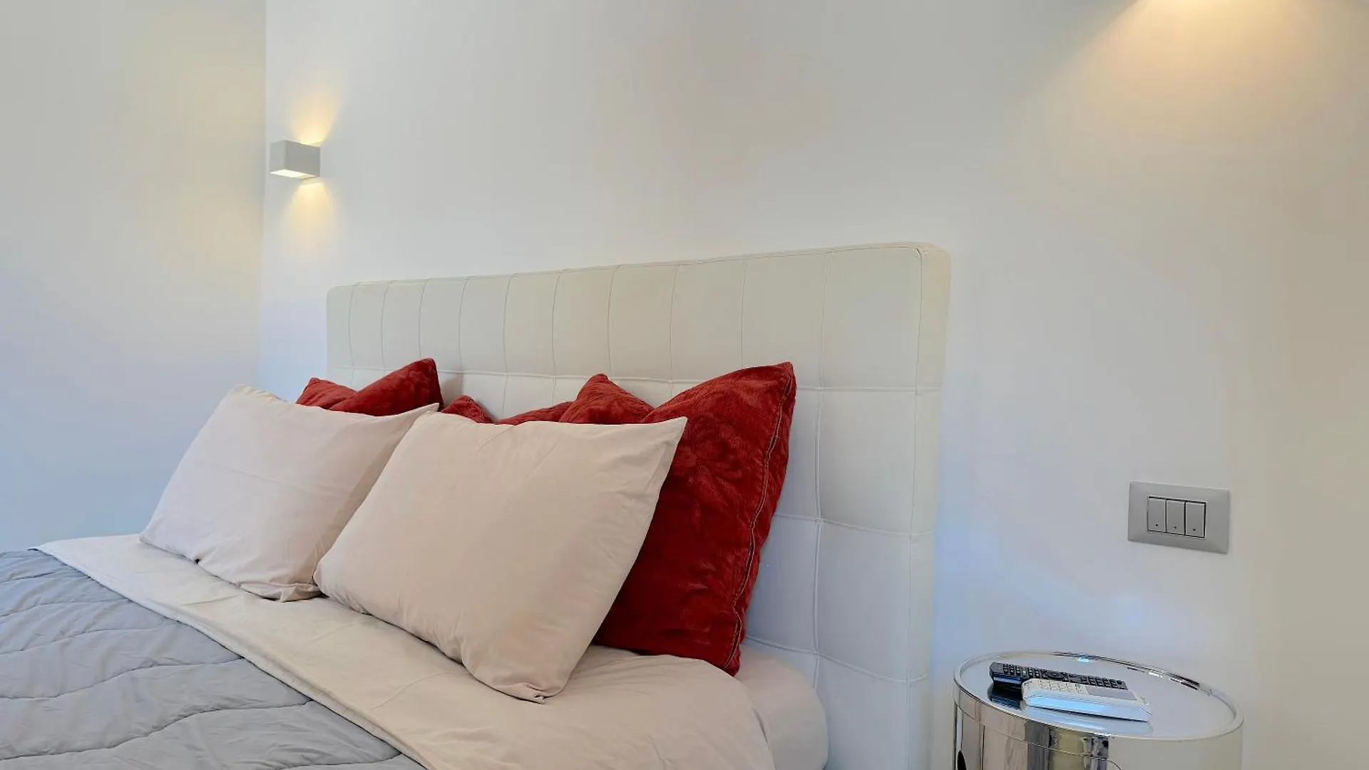 Mercede Apartment - Spanish Steps Rome 0*,  Italy